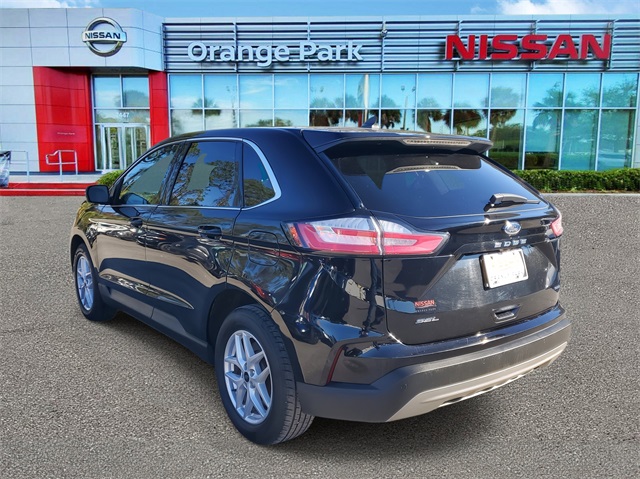 2023 Ford Edge SEL photo 3