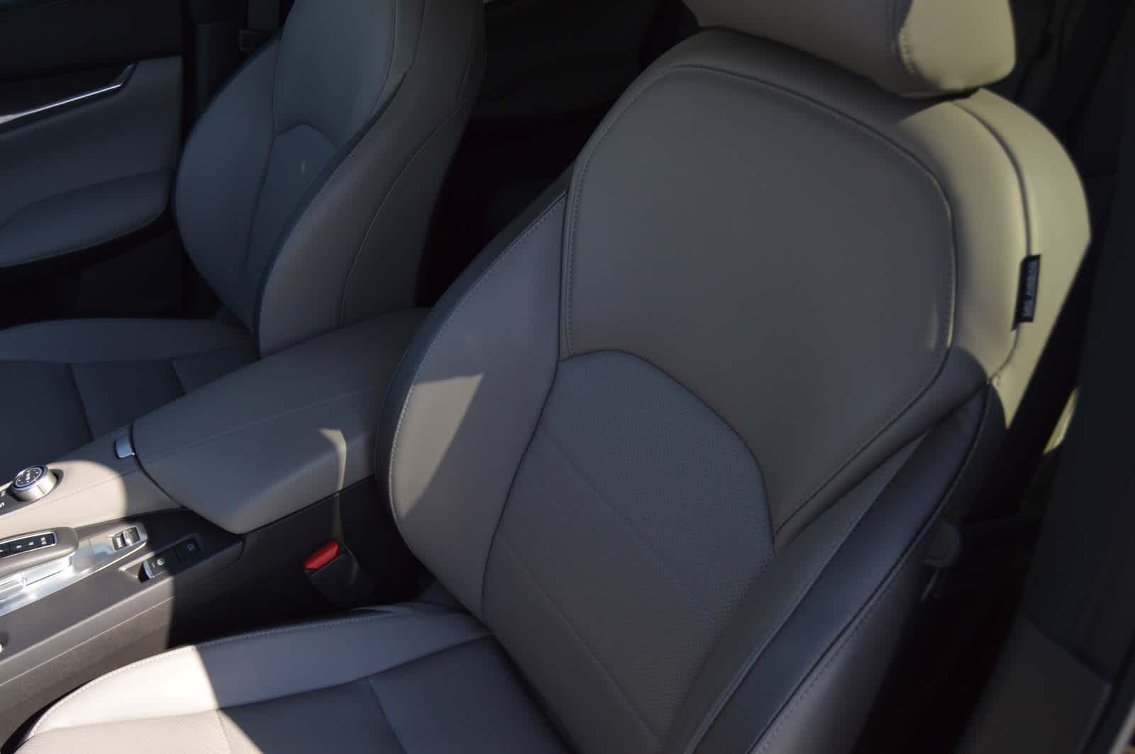 2025 Infiniti QX50 Luxe photo 10