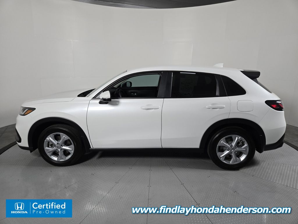 2025 Honda HR-V LX photo 3