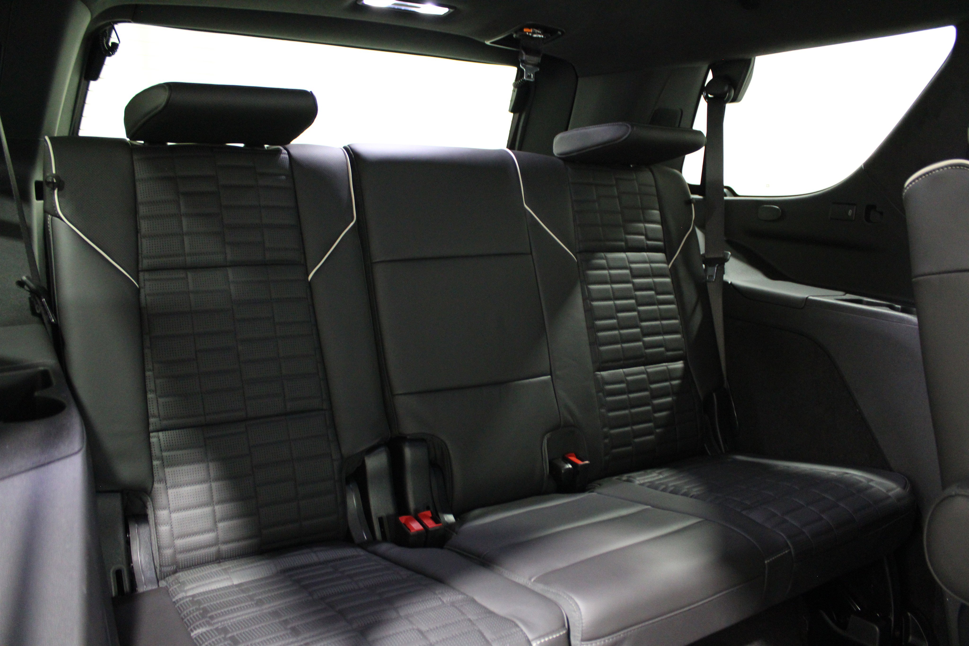2025 Cadillac Escalade Premium Luxury Platinum photo 28