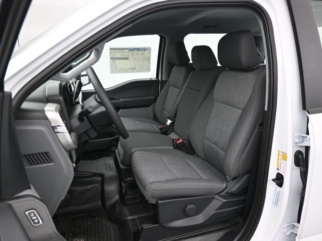 2025 Ford F-350 Super Duty XL