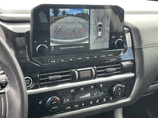 2022 Nissan Pathfinder SL photo 17
