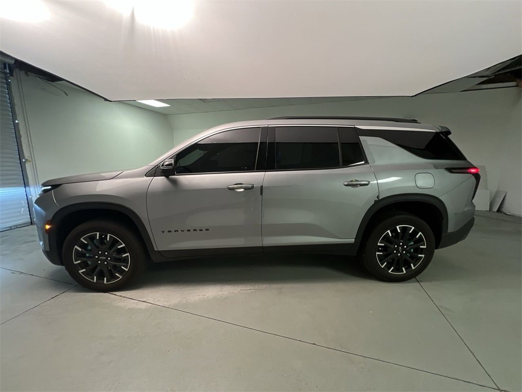 2024 Chevrolet Traverse 1LT photo 4