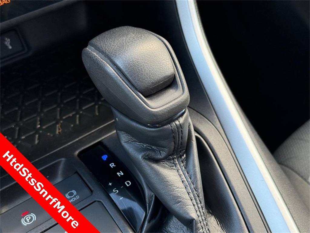2022 Toyota RAV4 Hybrid XLE photo 26