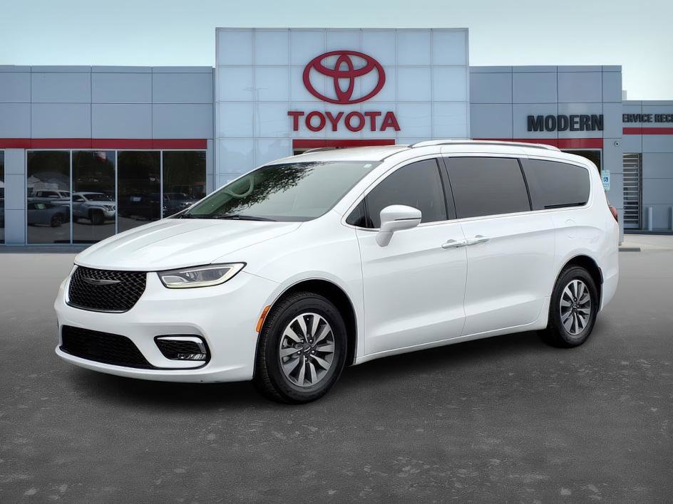 2021 Chrysler Pacifica Touring L's photo