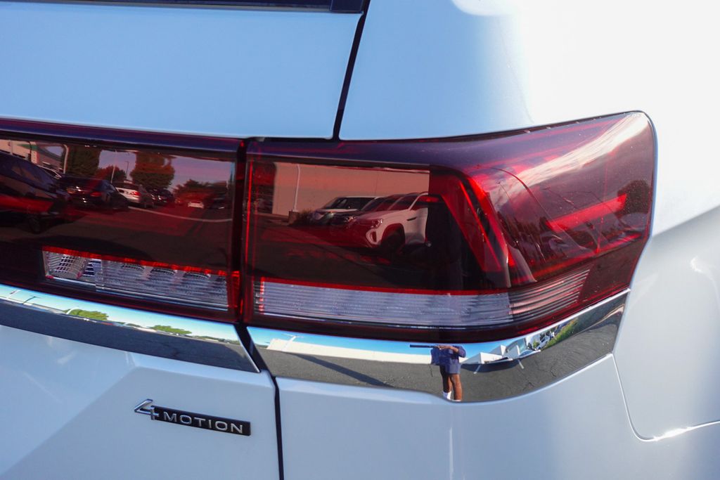 2026 Volkswagen Atlas SEL Premium R-Line photo 7
