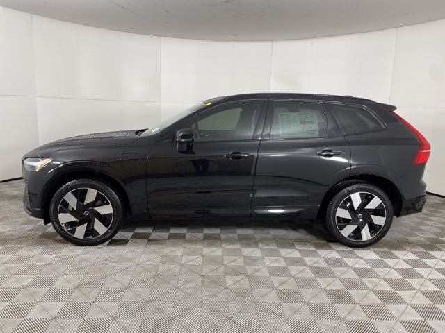 2024 Volvo XC60 photo 7