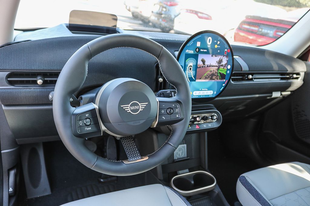 2025 Mini Cooper 2 Door Hardtop Signature photo 11