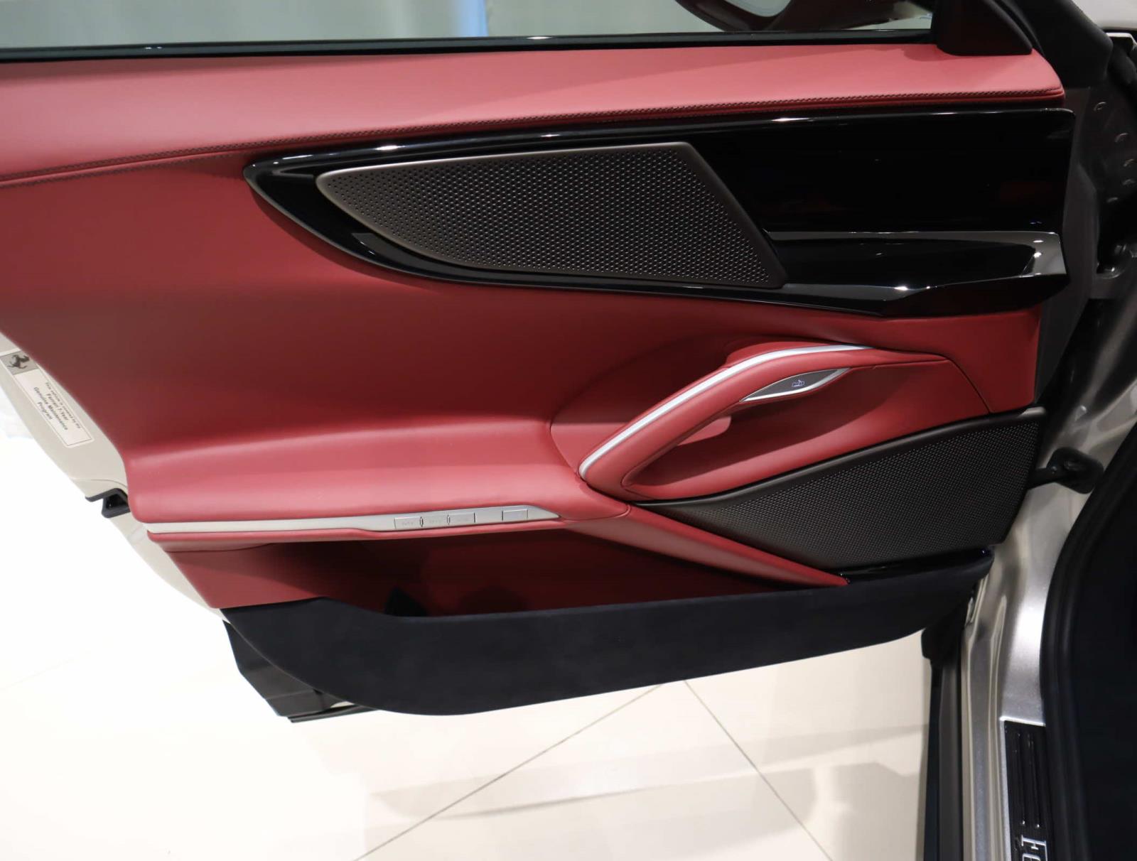 2024 Ferrari Purosangue photo 26
