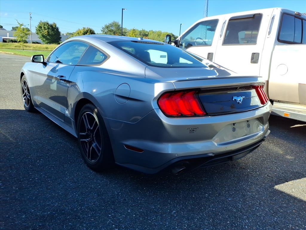 2020 Ford Mustang EcoBoost Premium photo 4