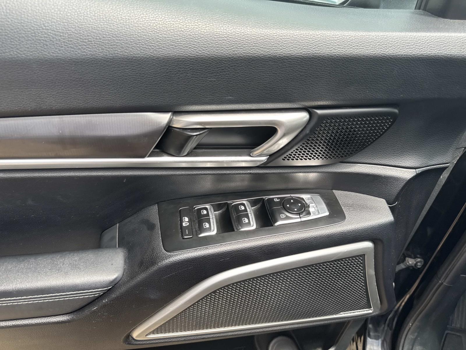 2023 Kia Telluride LX photo 18