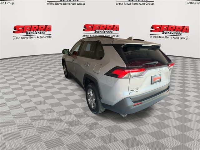 2024 Toyota RAV4 XLE photo 7