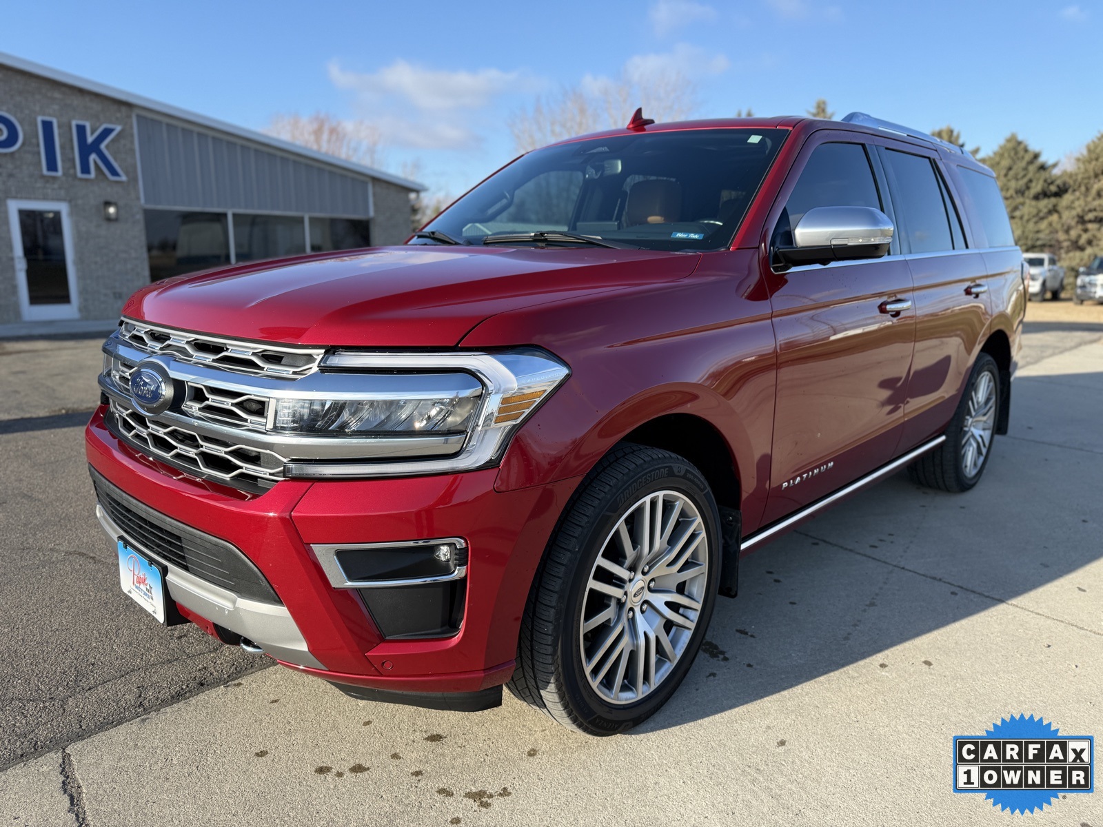 Used 2022 Ford Expedition Platinum with VIN 1FMJU1MTXNEA40708 for sale in Luverne, Minnesota
