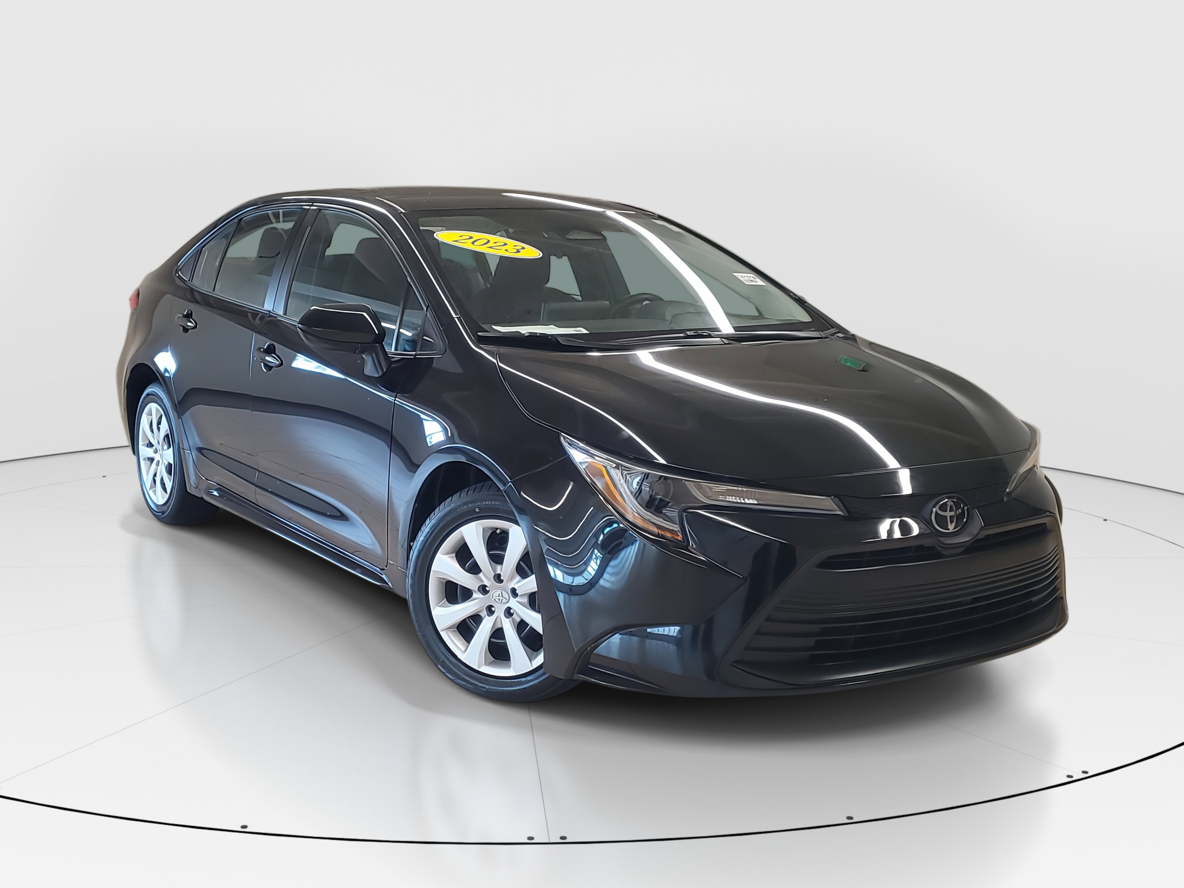 Used 2023 Toyota Corolla LE with VIN 5YFB4MDE7PP009868 for sale in Pinecrest, FL