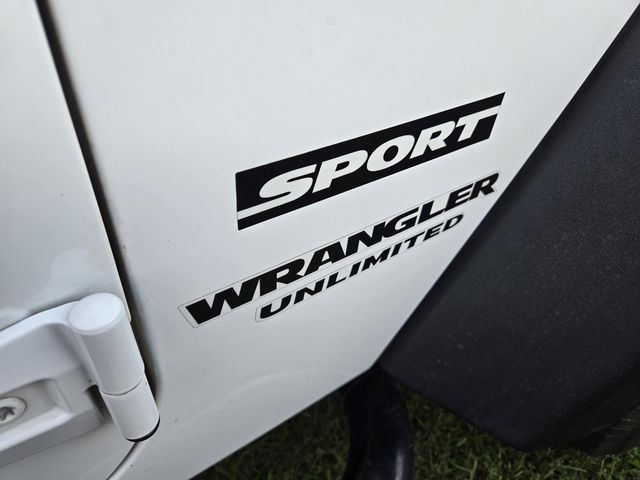 2017 Jeep Wrangler Unlimited Sport photo 7