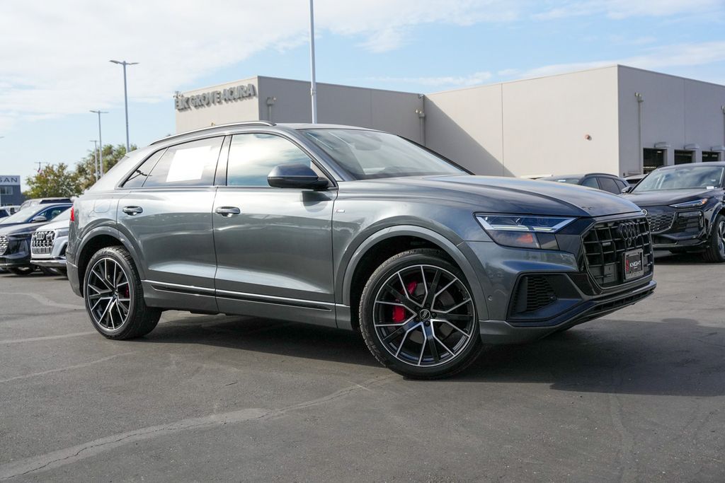 2021 Audi Q8 55 Premium Plus photo 3