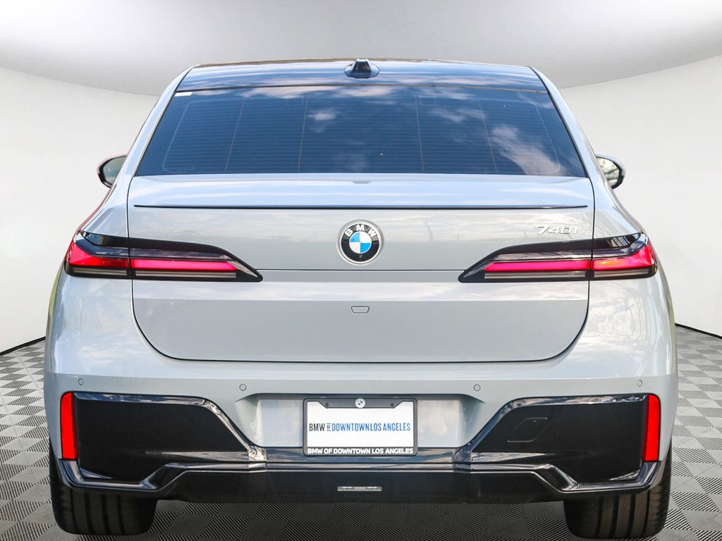 2023 Bmw 740i photo 4