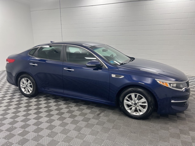 2018 Kia Optima LX photo 4