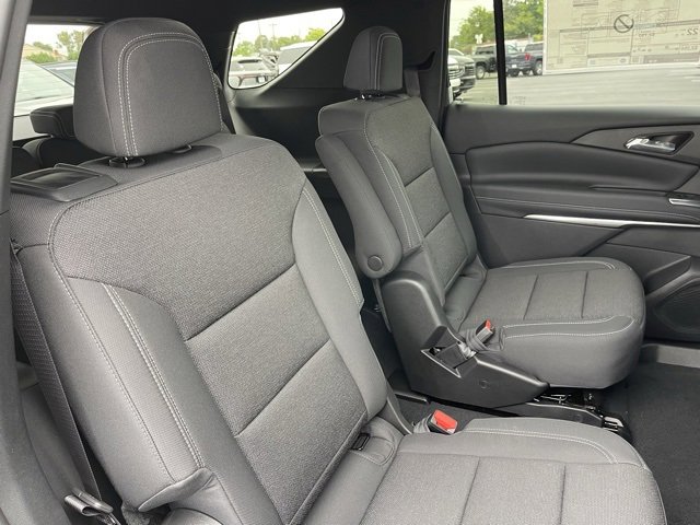 2026 Chevrolet Traverse photo 9