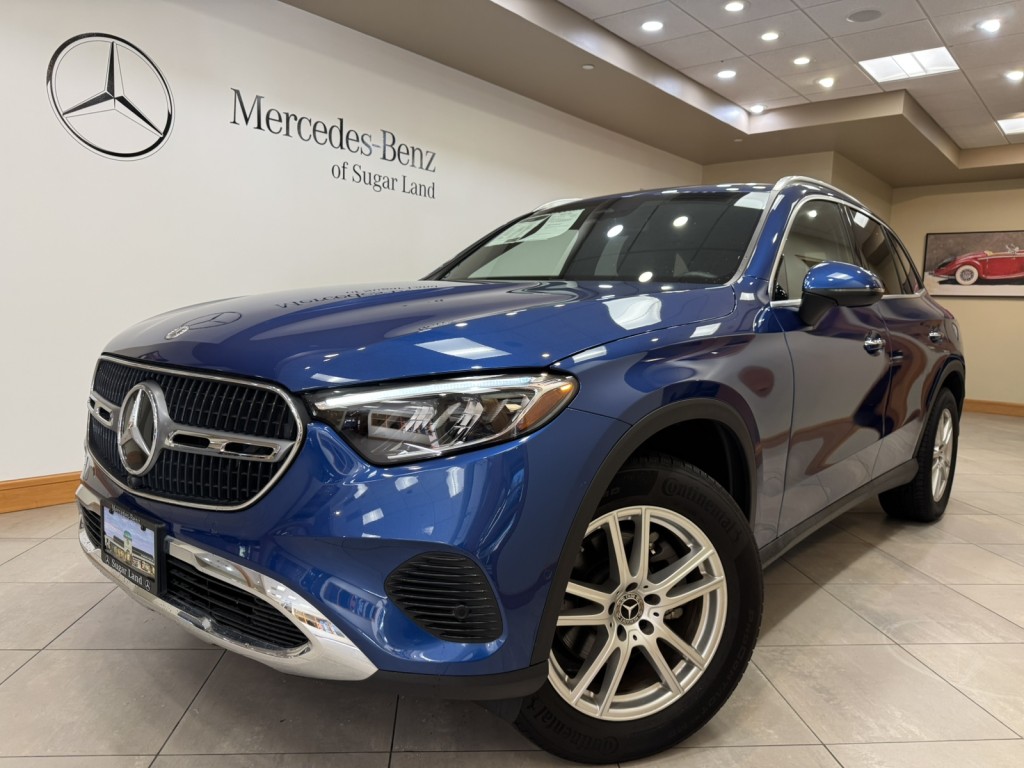 2024 Mercedes-Benz GLC GLC300's photo