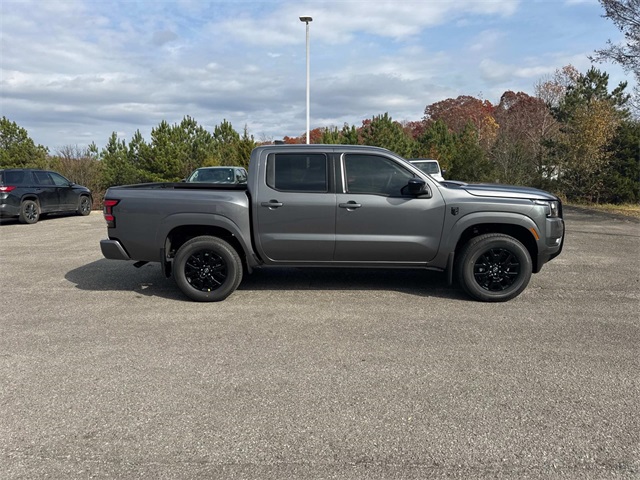 2026 Nissan Frontier Crew Cab SV photo 3