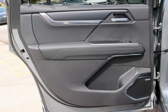 2026 Gmc Acadia Elevation photo 2