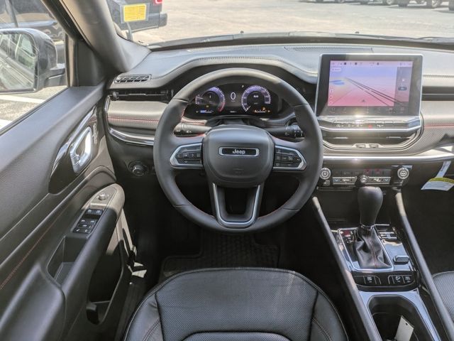 2024 Jeep Compass Trailhawk photo 10