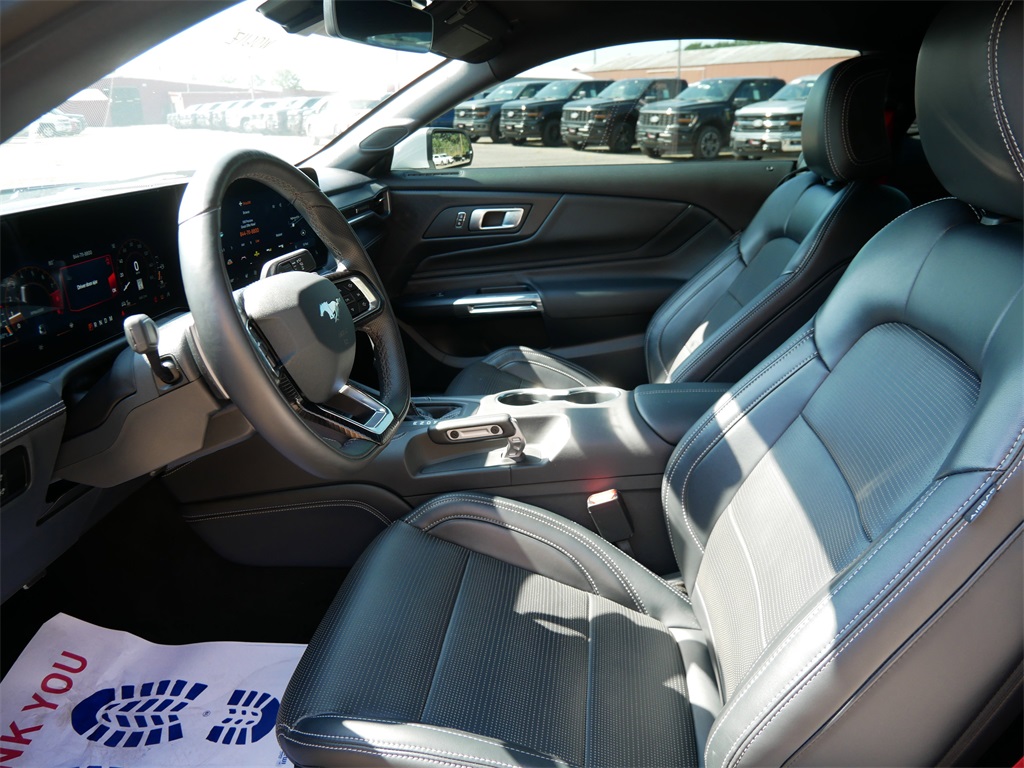 2024 Ford Mustang GT Premium photo 11