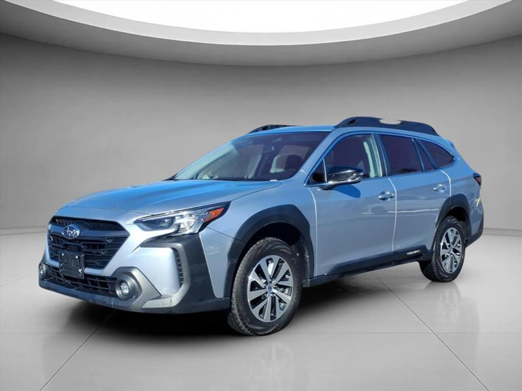 2023 Subaru Outback Premium's photo