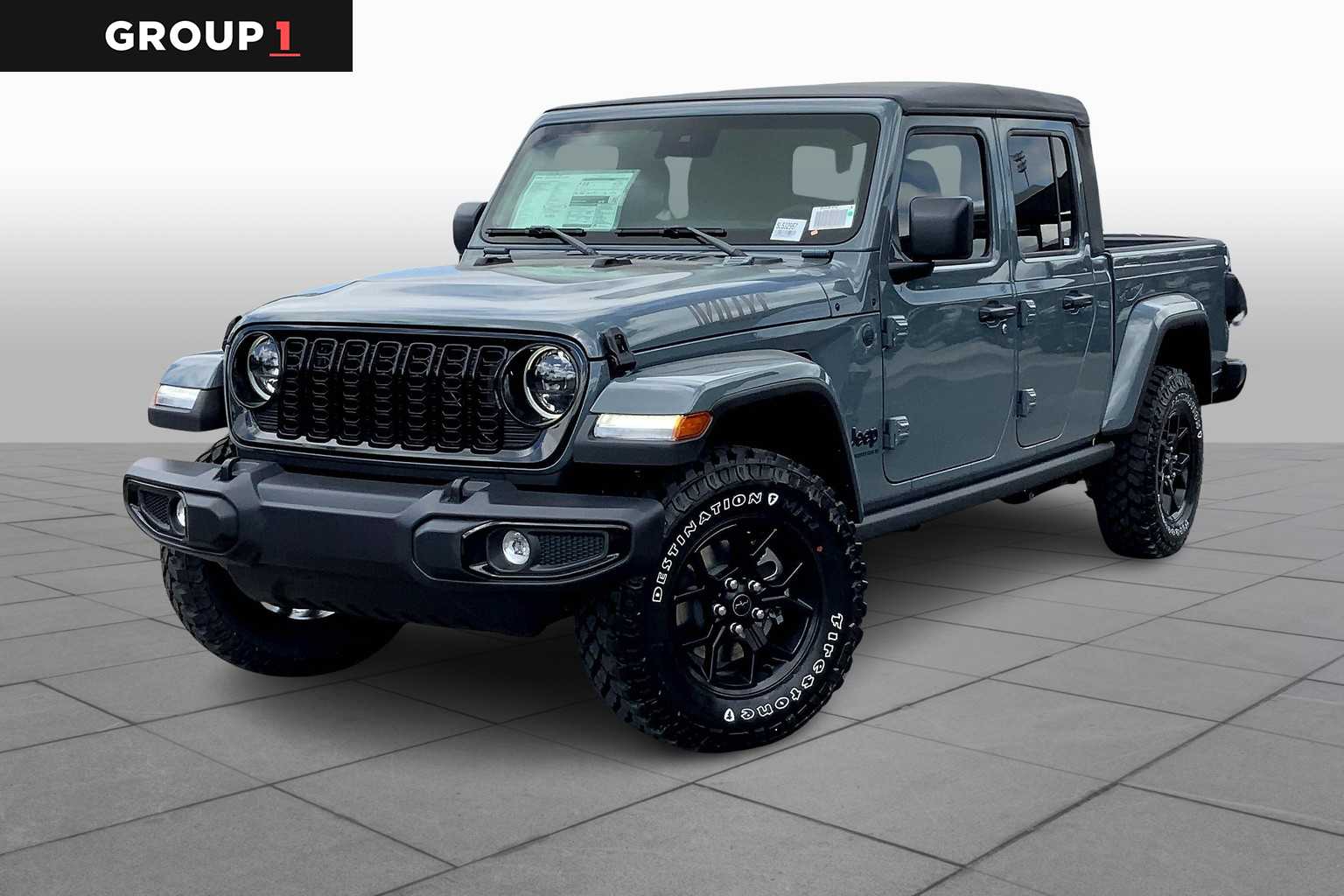 New 2025 Jeep Gladiator Willys Crew Cab in Denton #SL532957