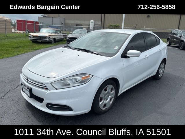 2015 Dodge Dart SE photo 3