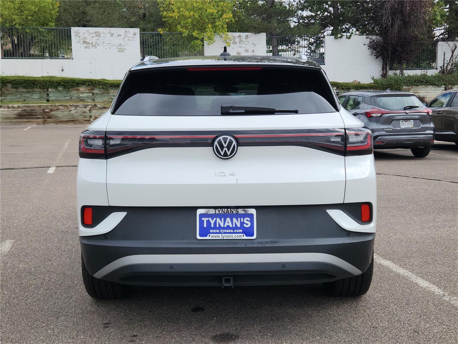 2023 Volkswagen ID.4 Pro Plus photo 4
