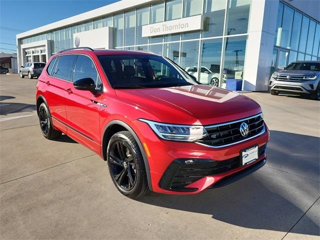 2024 Volkswagen Tiguan SE R-LINE BLACK