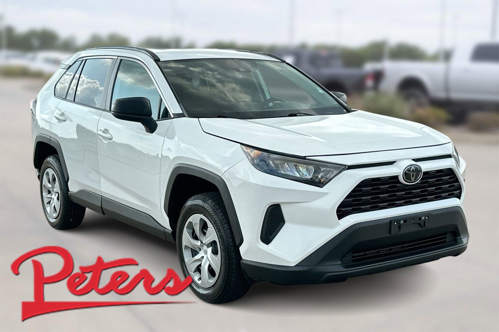 2021 Toyota RAV4 LE's photo