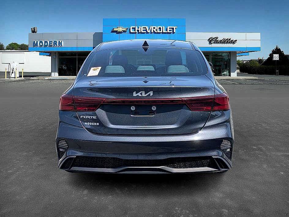 2023 Kia Forte LXS photo 6