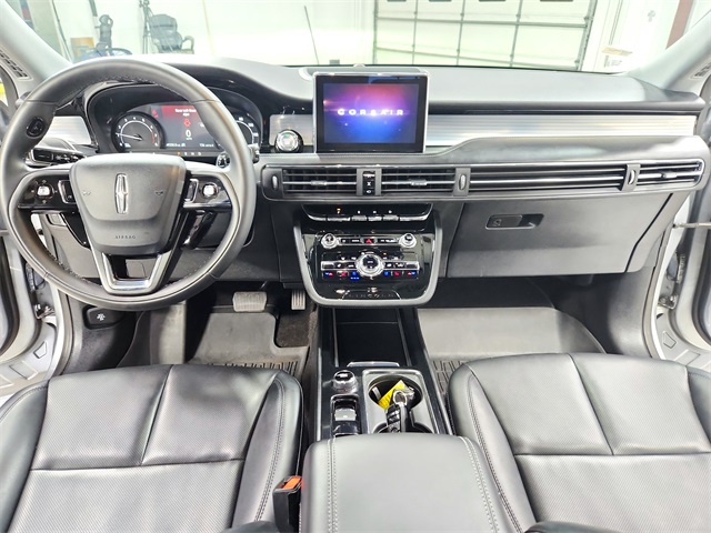 2022 Lincoln Corsair Standard photo 23