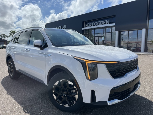 2026 Kia Sorento S's photo