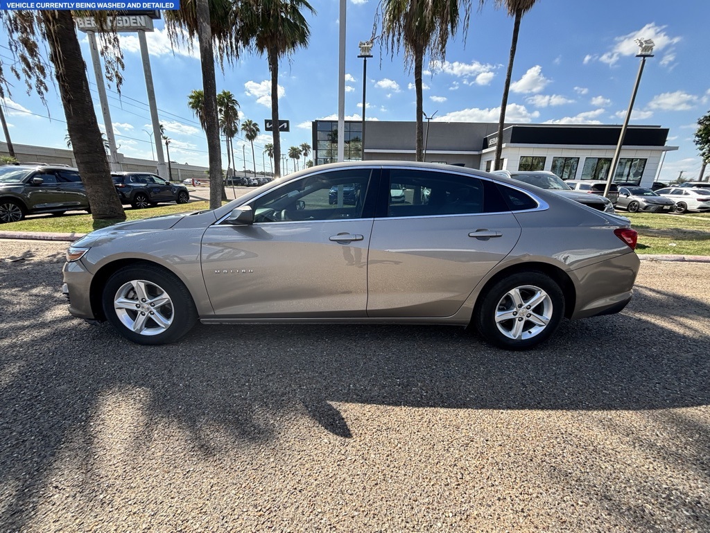 2023 Chevrolet Malibu LS photo 3
