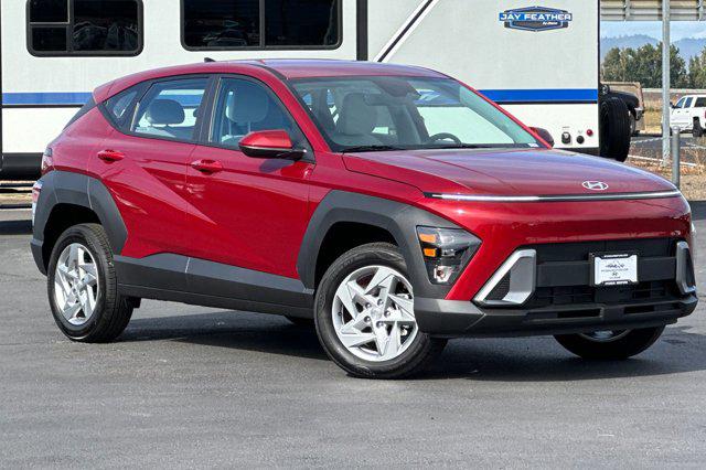 2026 Hyundai Kona SE photo 2