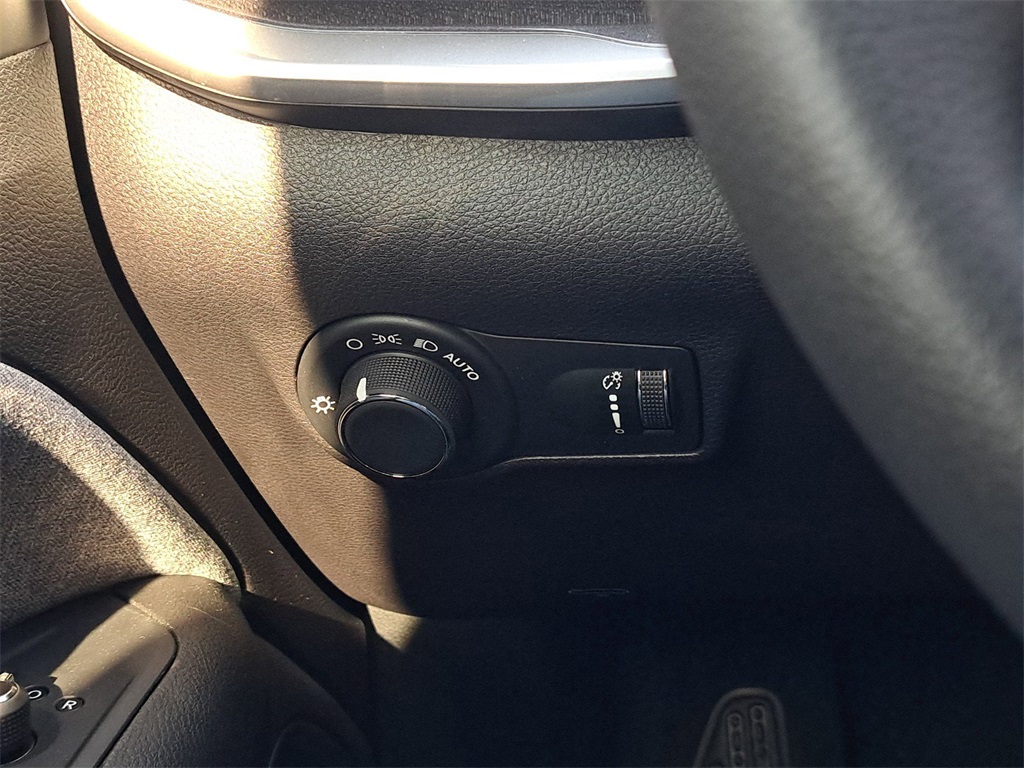 2025 Jeep Compass Sport photo 21