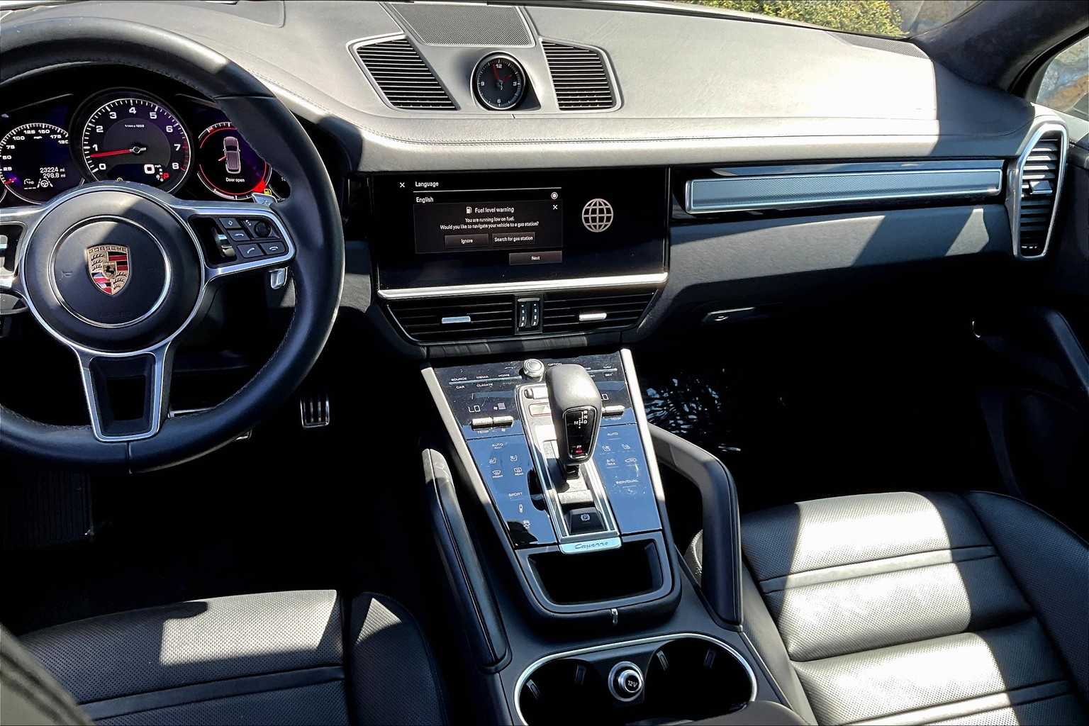 2023 Porsche Cayenne S Platinum Edition photo 15
