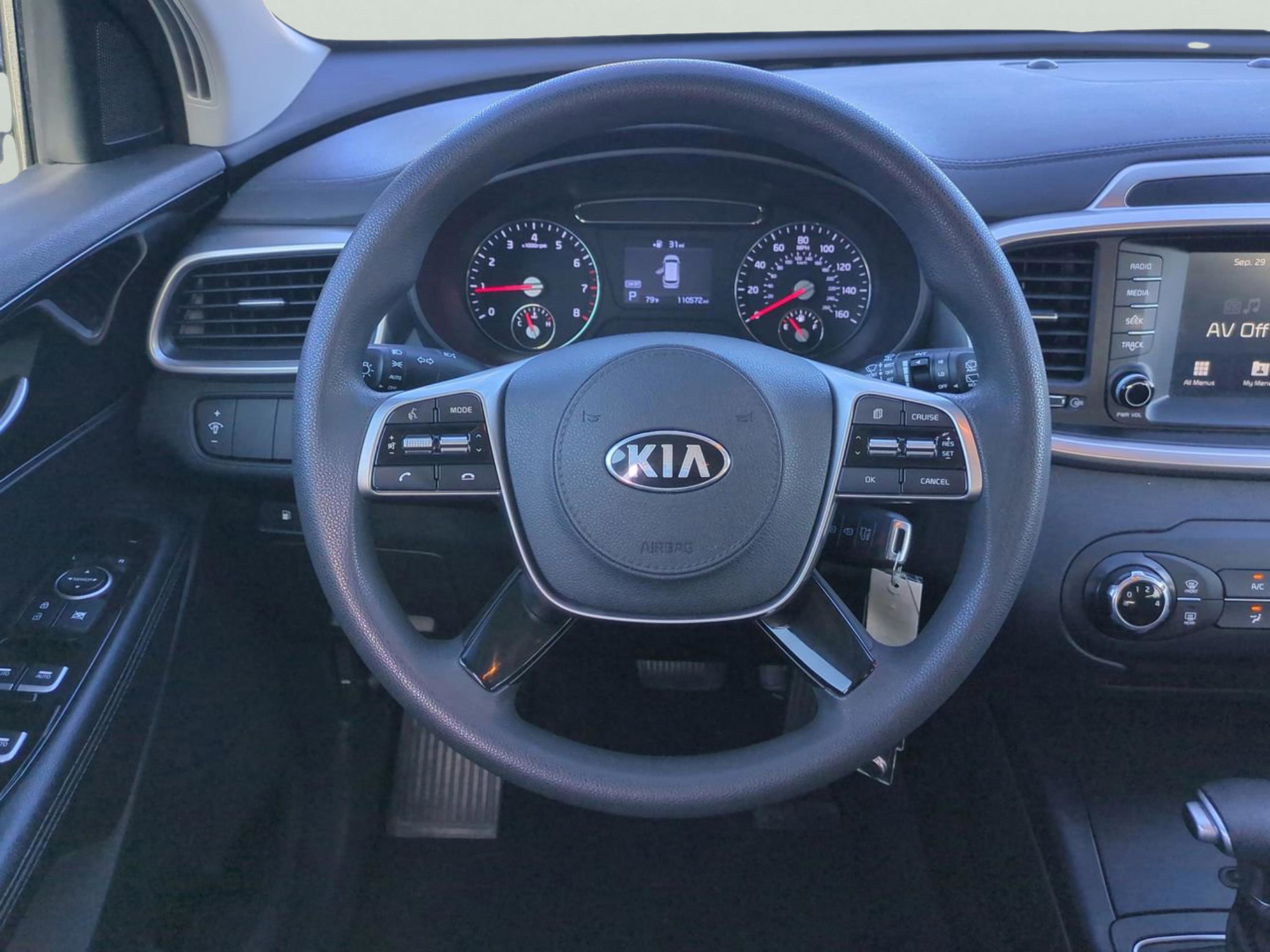 2020 Kia Sorento LX photo 16