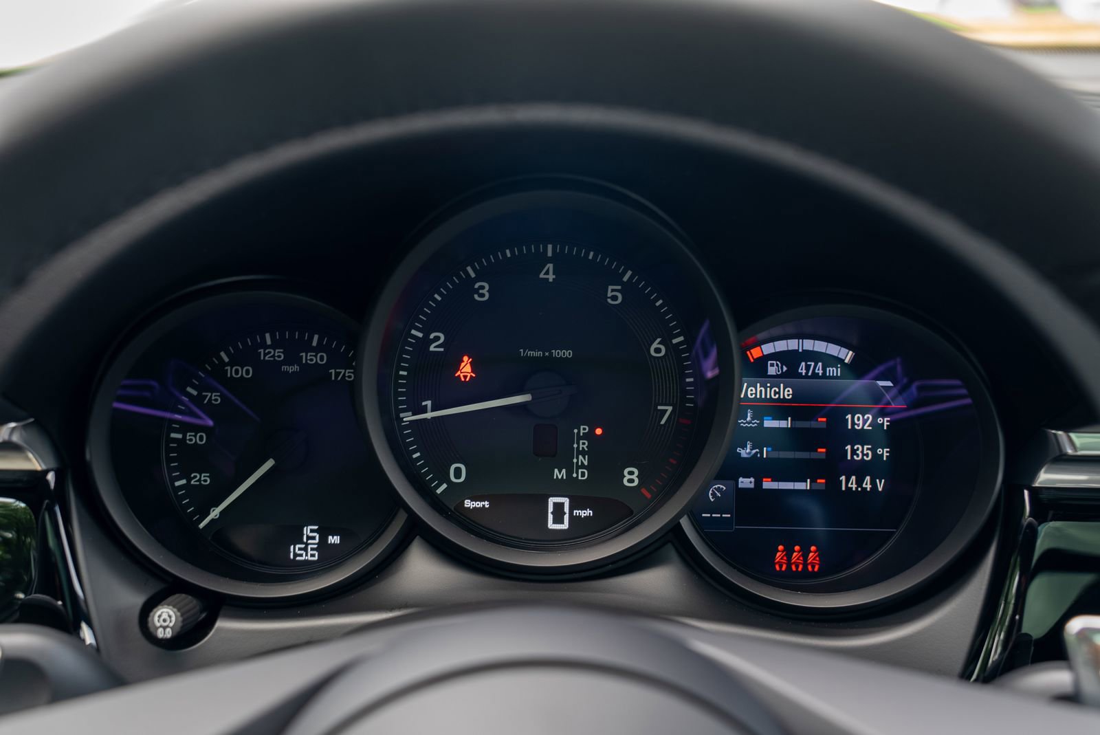 2025 Porsche Macan Base photo 28