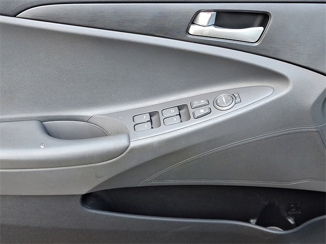 2012 Hyundai Sonata GLS photo 7