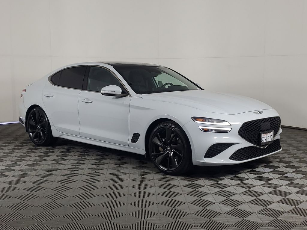 2022 Genesis G70 3.3T photo 2