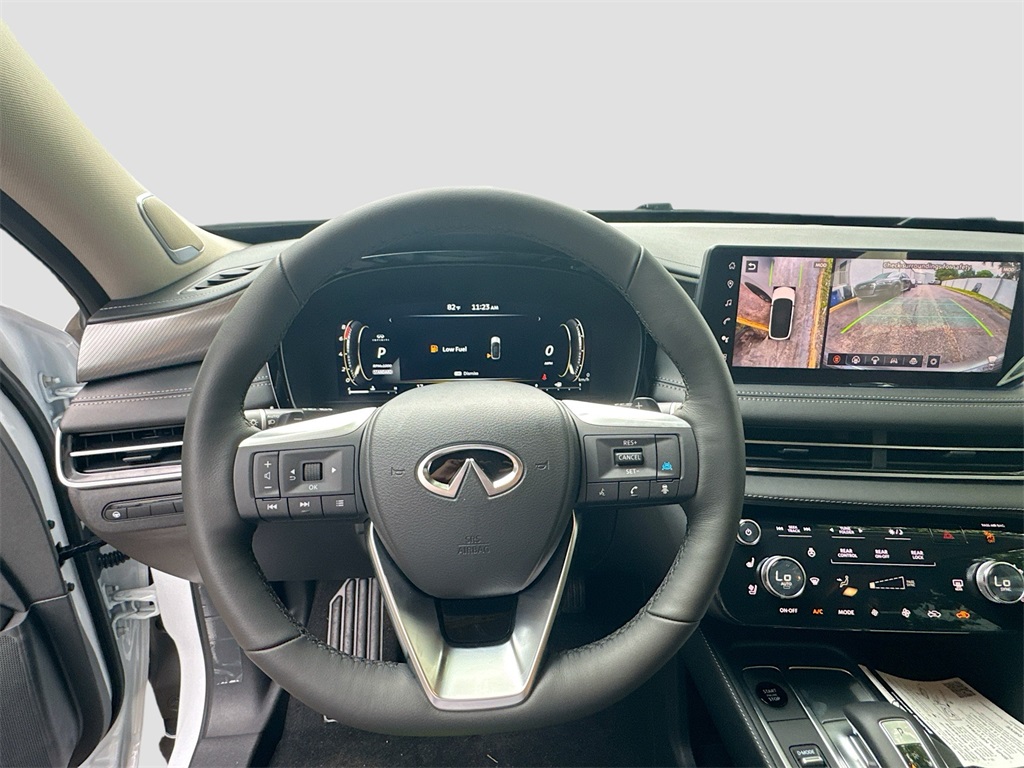 2026 Infiniti QX60 Luxe photo 11