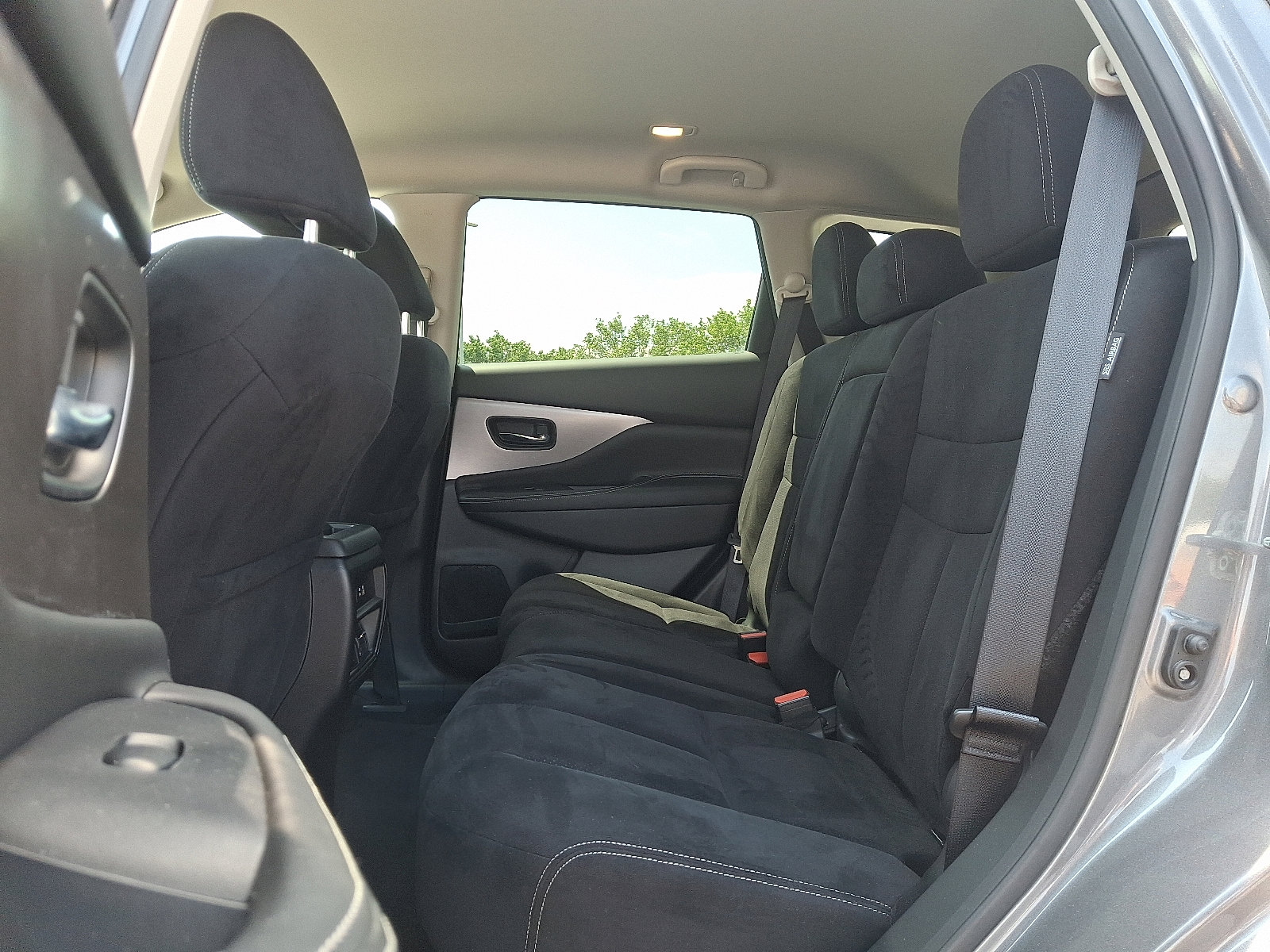 2022 Nissan Murano S photo 10