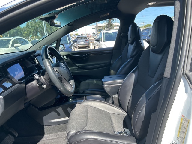 Used 2018 Tesla Model X 75D with VIN 5YJXCAE27JF138806 for sale in Tampa, FL