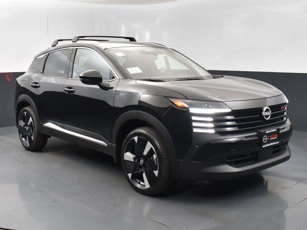 2026 Nissan KICKS SR AWD's photo