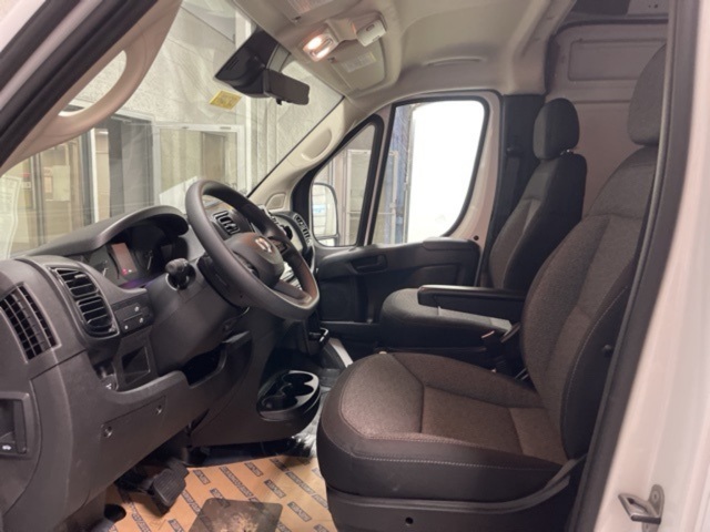 2025 Ram ProMaster 2500 photo 13